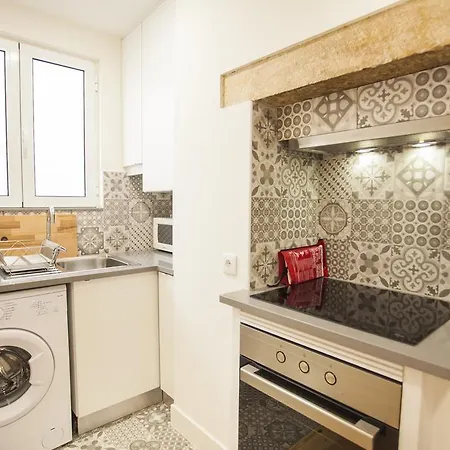 Graca Traditional 2 Bedroom Daire *